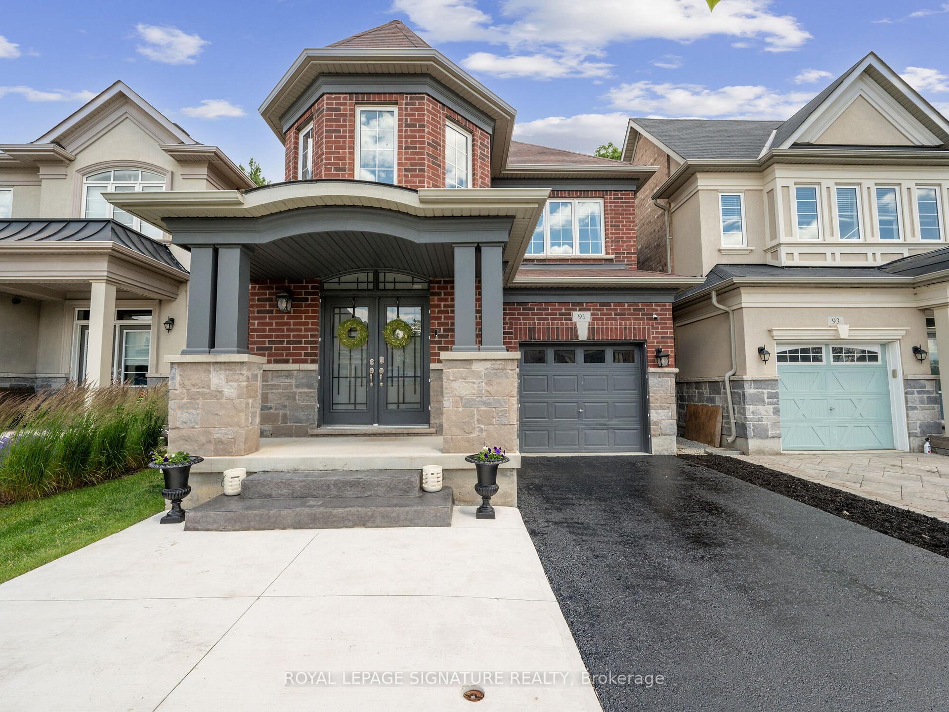 Photo 4 of 91 Upper Canada Court, Halton Hills, Georgetown — HOMEH