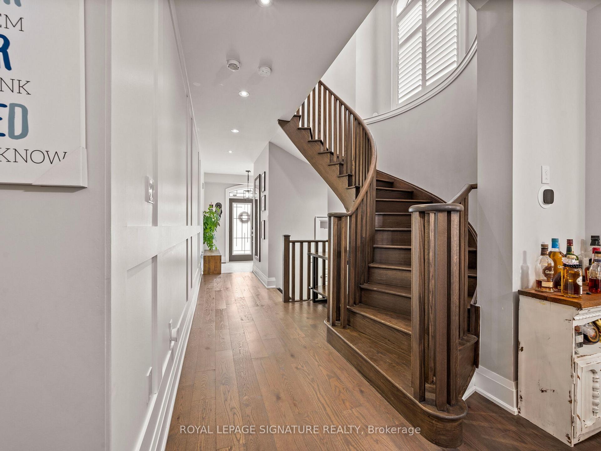 Photo 9 of 91 Upper Canada Court, Halton Hills, Georgetown — HOMEH