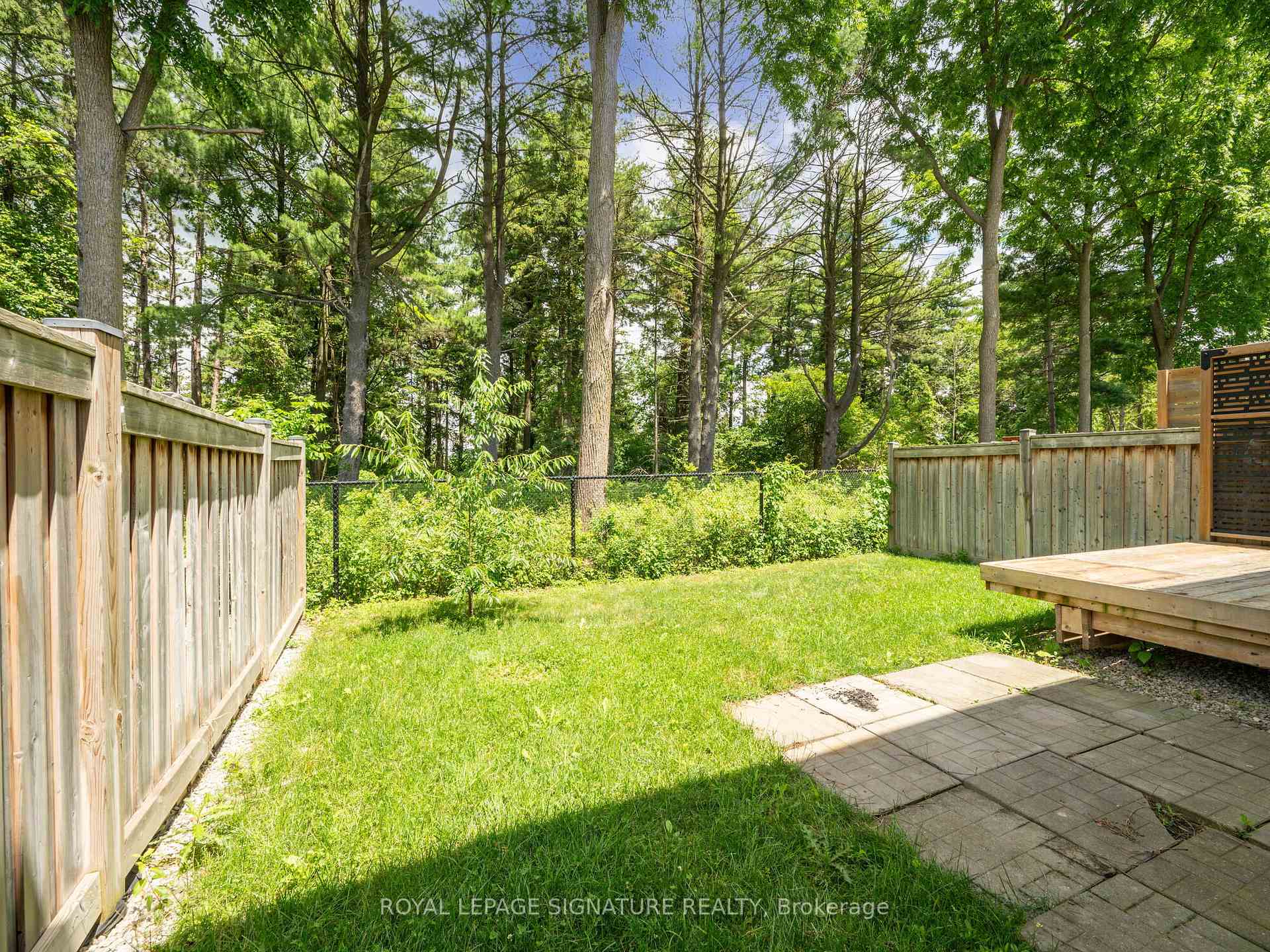 Photo 37 of 91 Upper Canada Court, Halton Hills, Georgetown — HOMEH