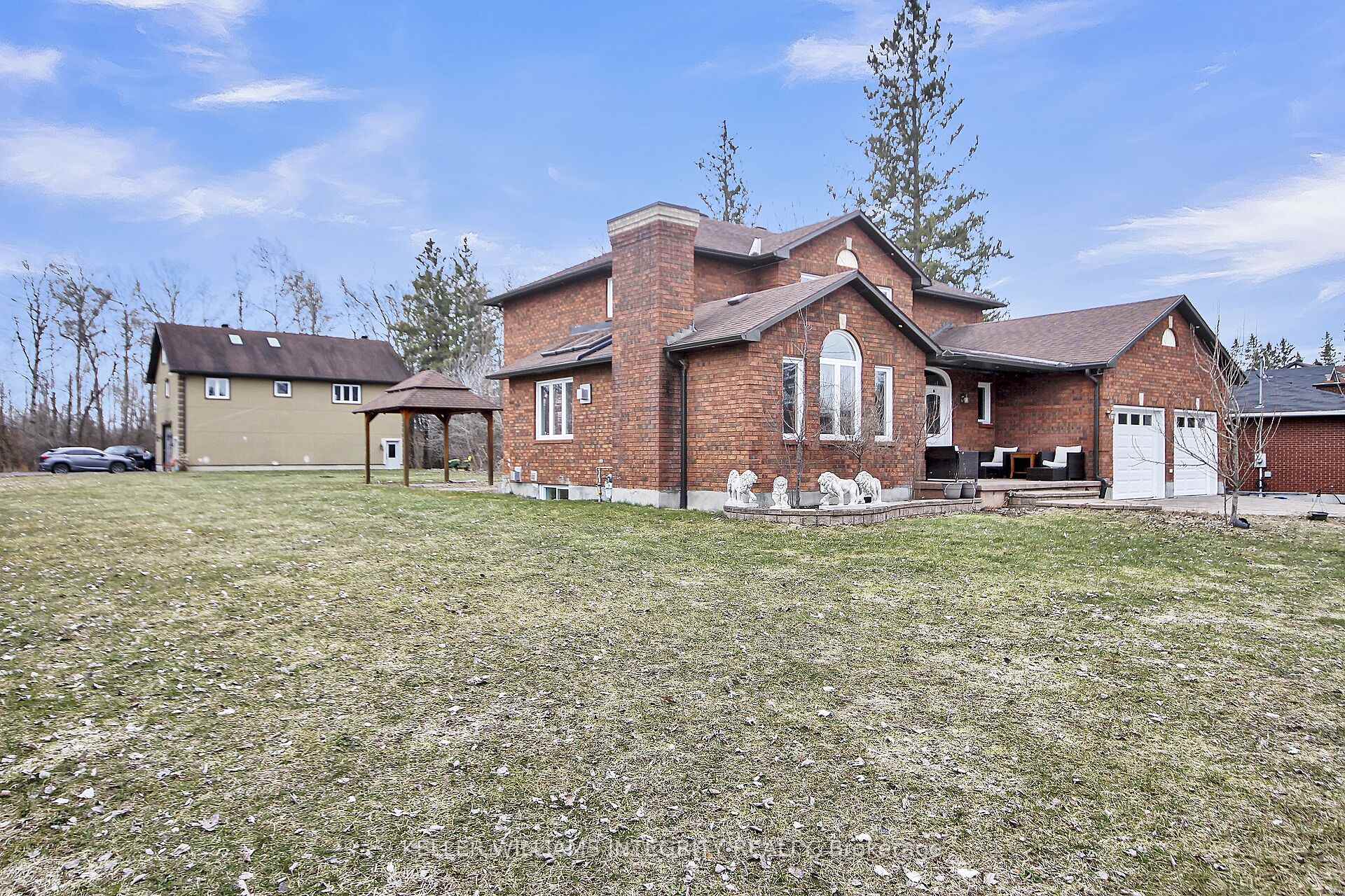 Photo 4 of 2796 Quinn Road, Ottawa, Emerald Woods/Sawmill Creek — HOMEH