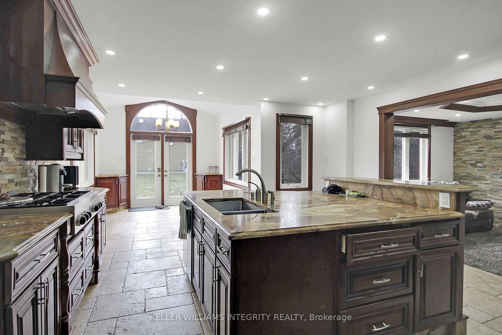 Photo 20 of 2796 Quinn Road, Ottawa, Emerald Woods/Sawmill Creek — HOMEH