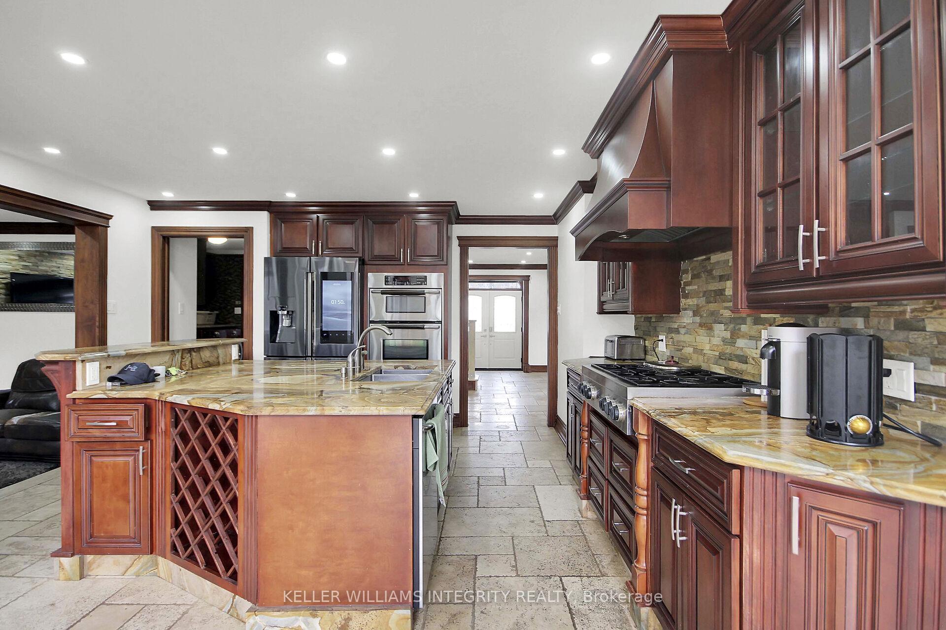 Photo 16 of 2796 Quinn Road, Ottawa, Emerald Woods/Sawmill Creek — HOMEH