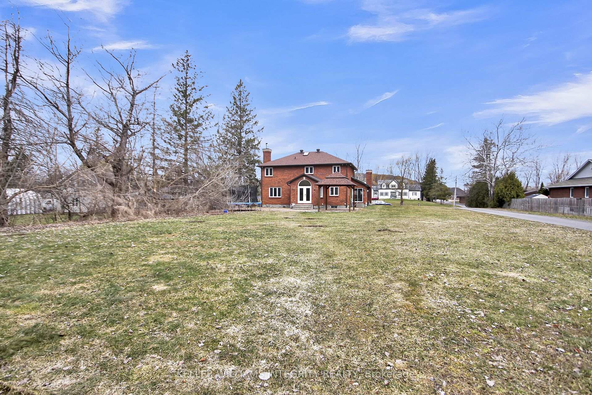 Photo 45 of 2796 Quinn Road, Ottawa, Emerald Woods/Sawmill Creek — HOMEH