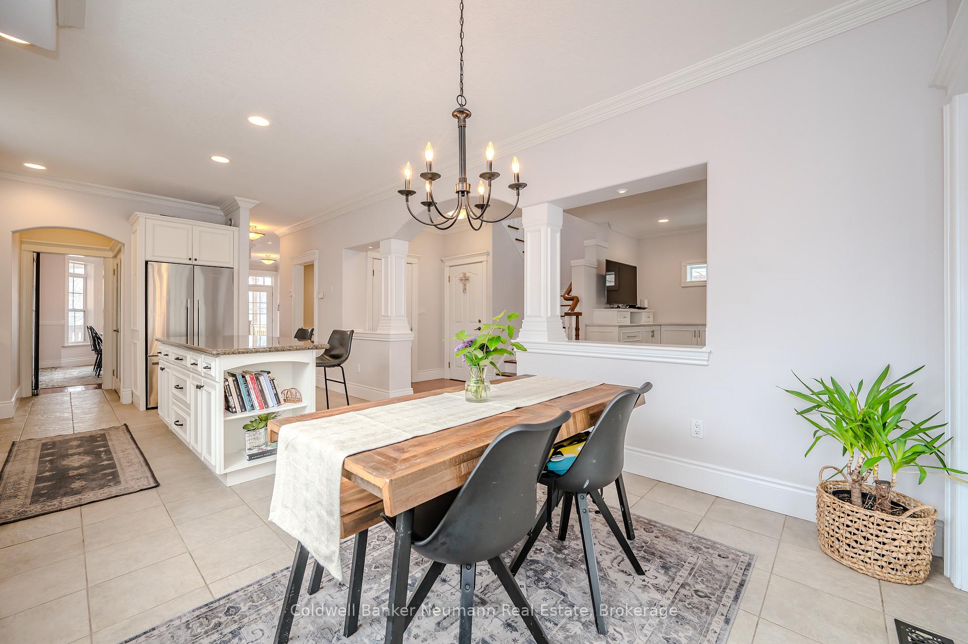 Photo 18 of 71 King Street, Guelph, St. George's — HOMEH