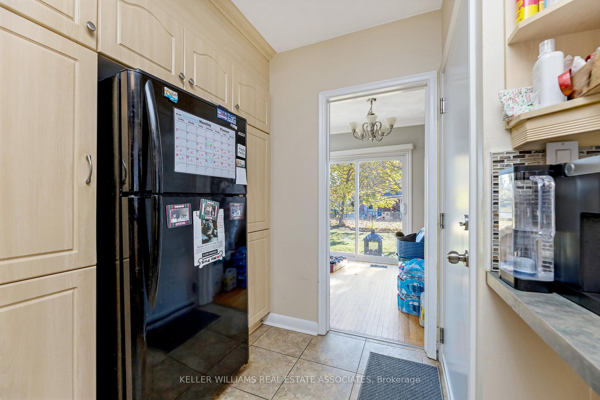 Photo 8 of 2 Gray Gate, Halton Hills, Georgetown — HOMEH