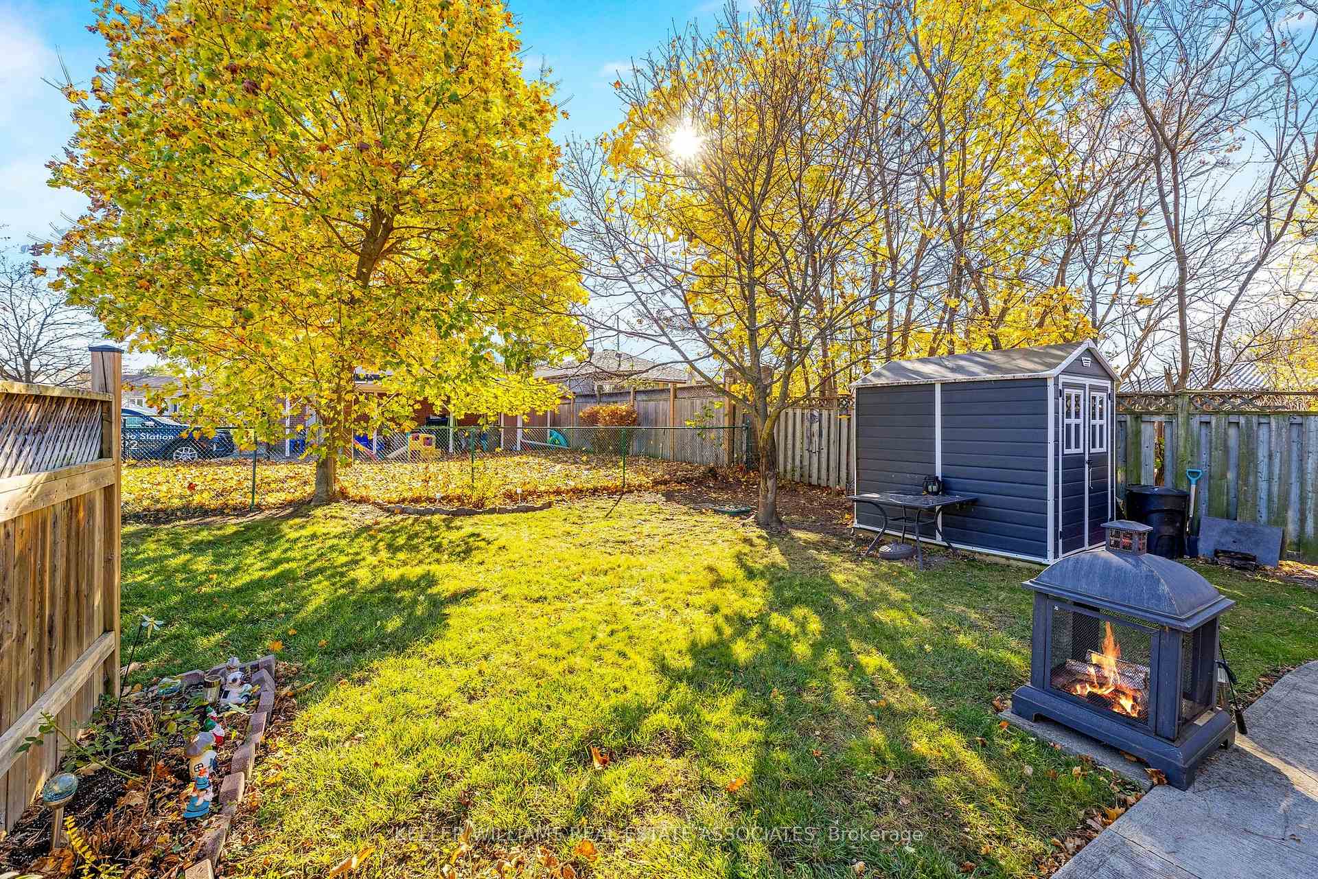 Photo 29 of 2 Gray Gate, Halton Hills, Georgetown — HOMEH