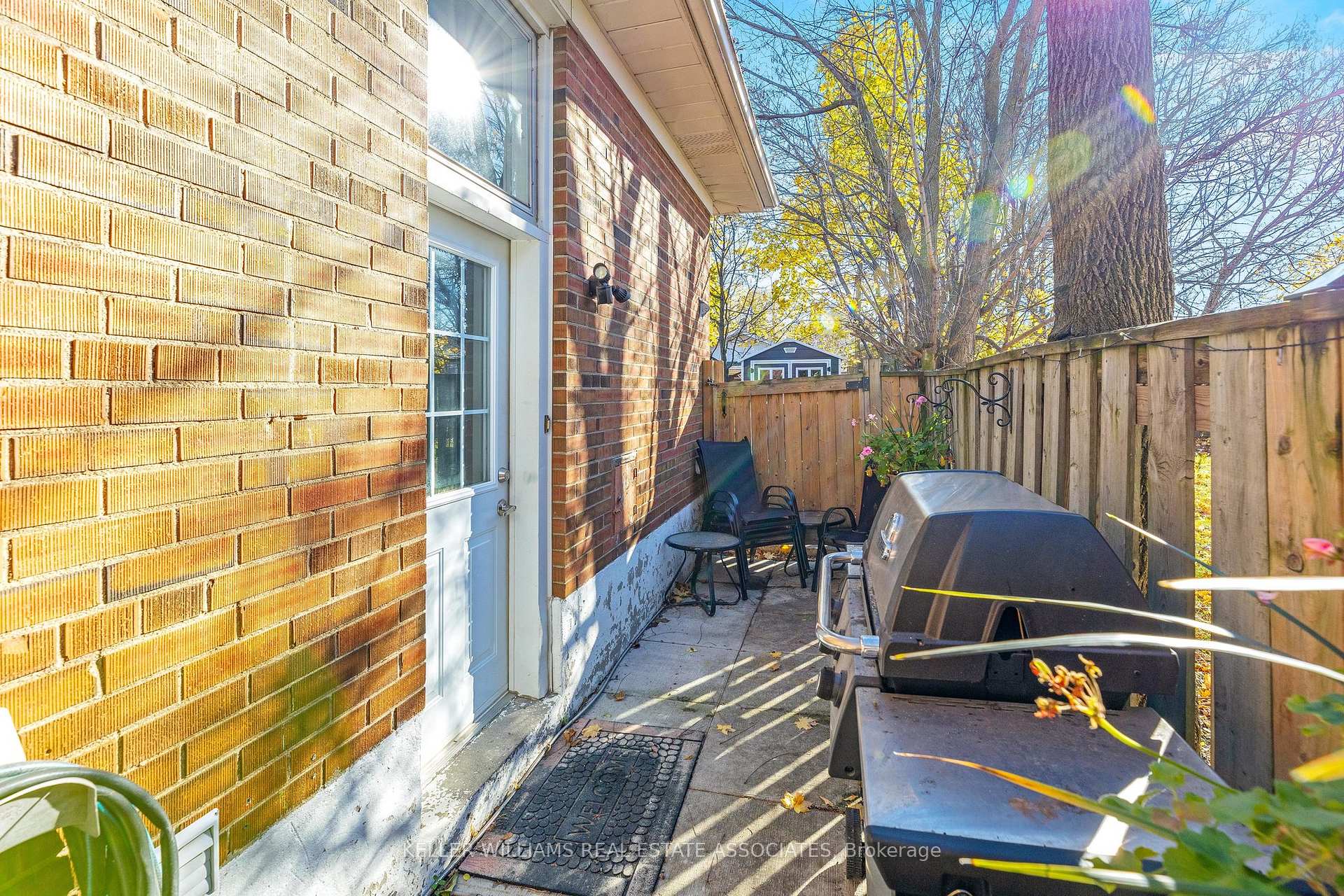 Photo 32 of 2 Gray Gate, Halton Hills, Georgetown — HOMEH