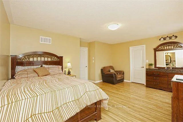 Photo 11 of Unit Upper, 6 Donomore Drive, Brampton, Northwest Brampton — HOMEH