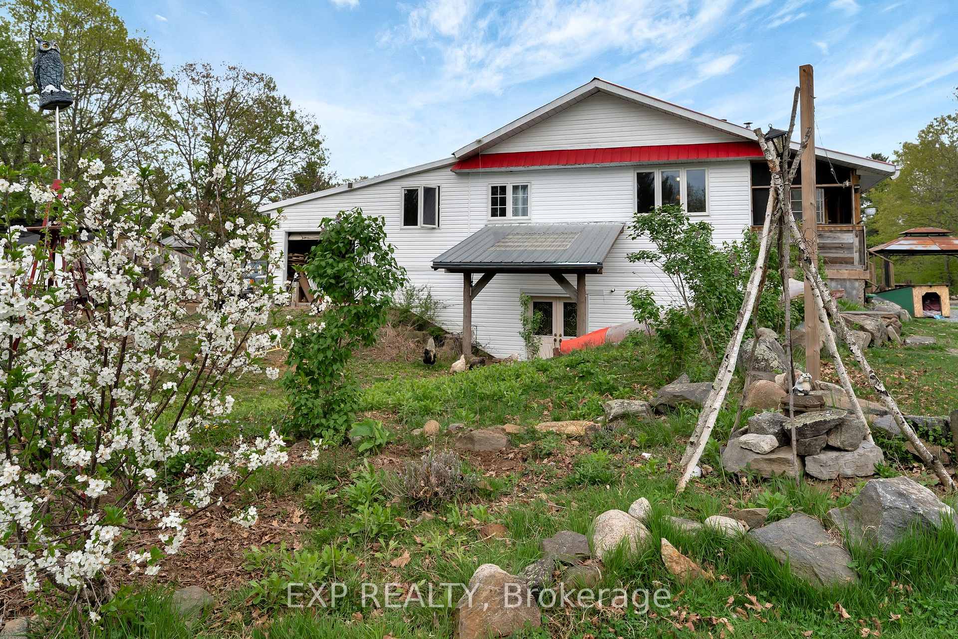 Photo 1 of 3482 County Road 15, Frontenac, Frontenac Centre — HOMEH