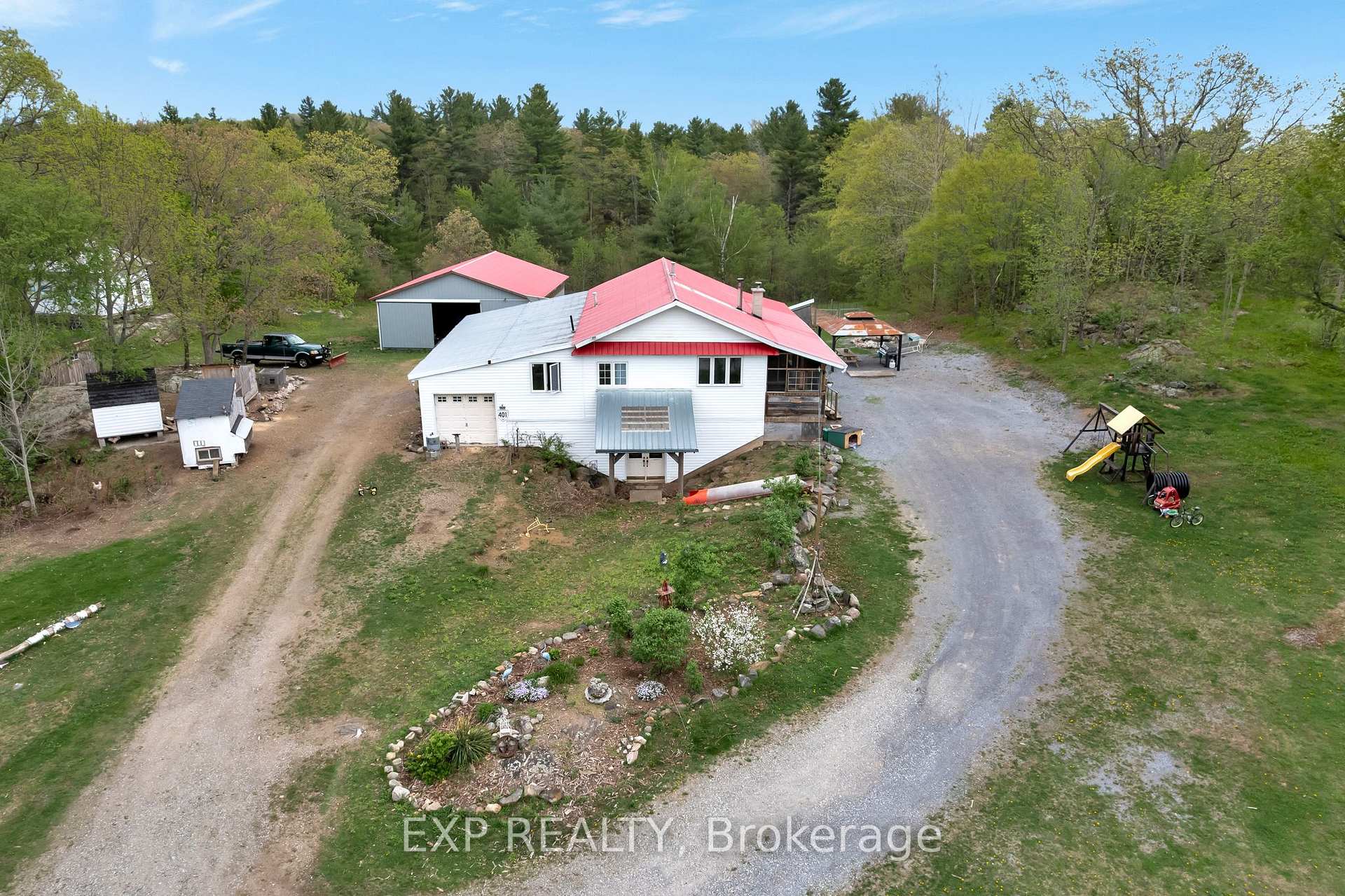 Photo 2 of 3482 County Road 15, Frontenac, Frontenac Centre — HOMEH