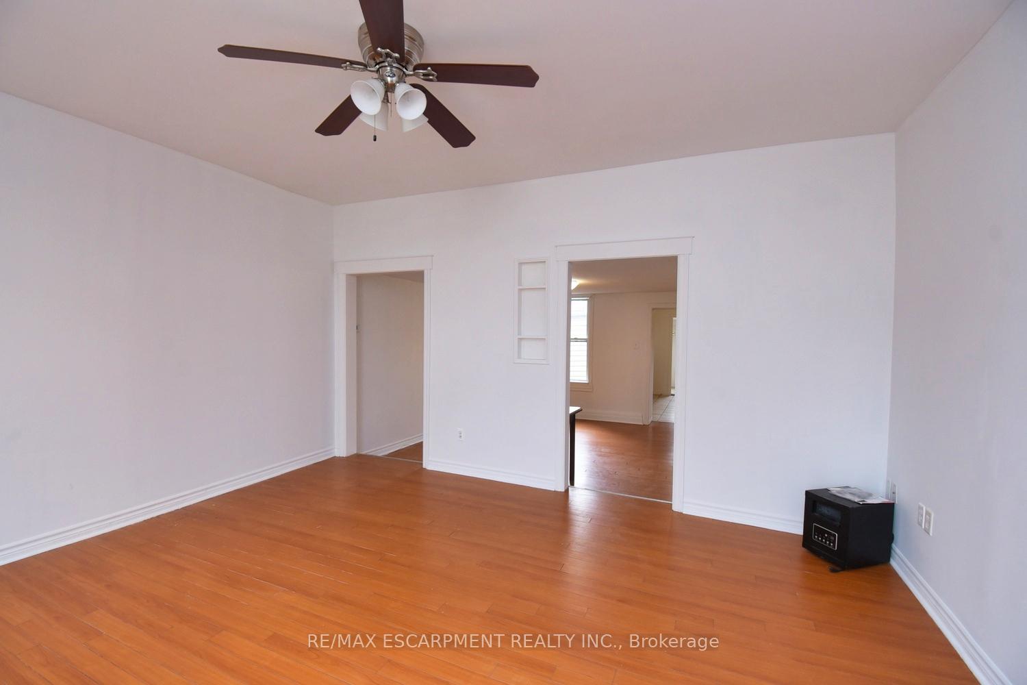 Photo 5 of 122 Evans Street, Hamilton, Landsdale — HOMEH