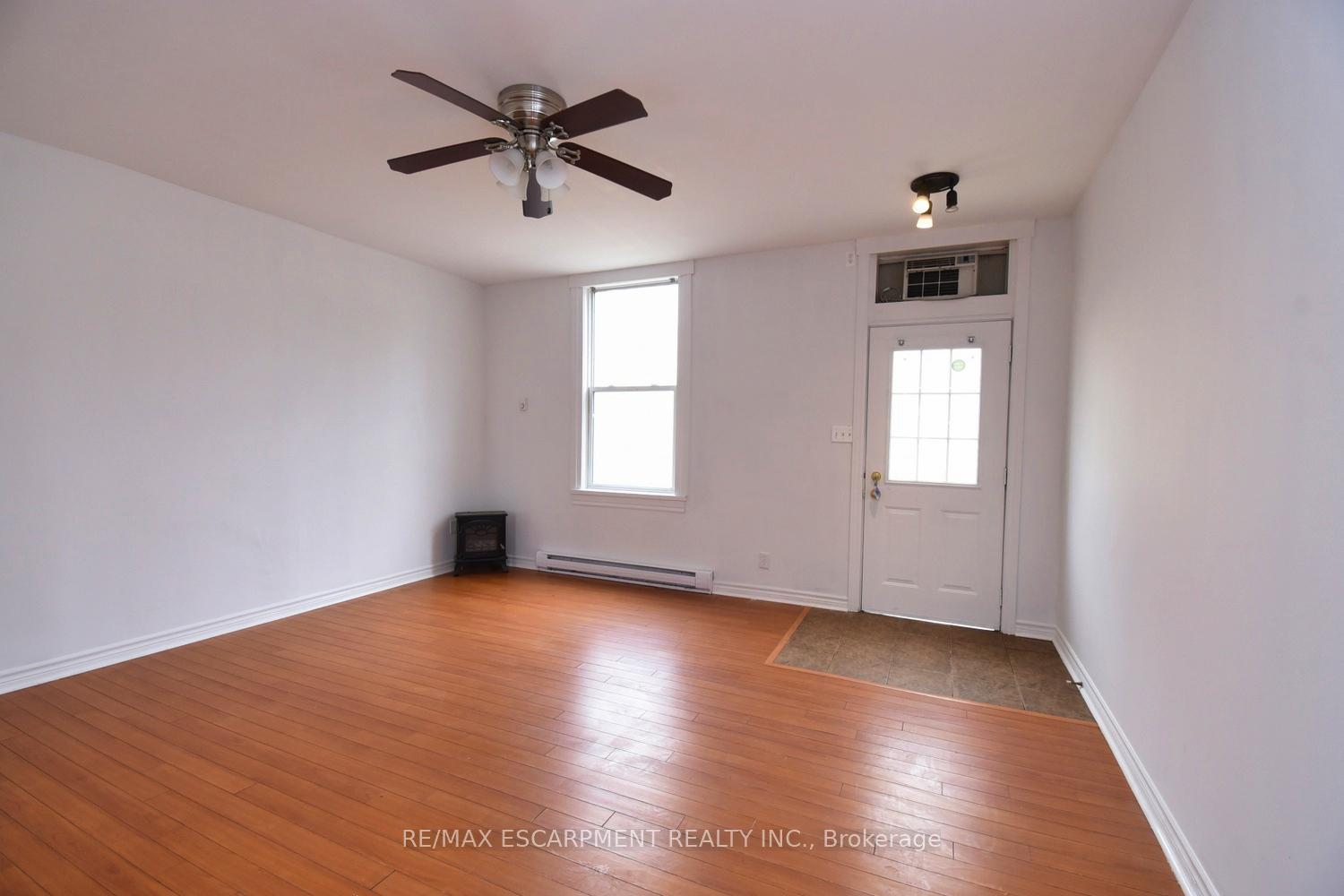 Photo 6 of 122 Evans Street, Hamilton, Landsdale — HOMEH