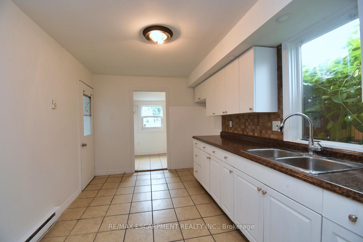 Photo 15 of 122 Evans Street, Hamilton, Landsdale — HOMEH