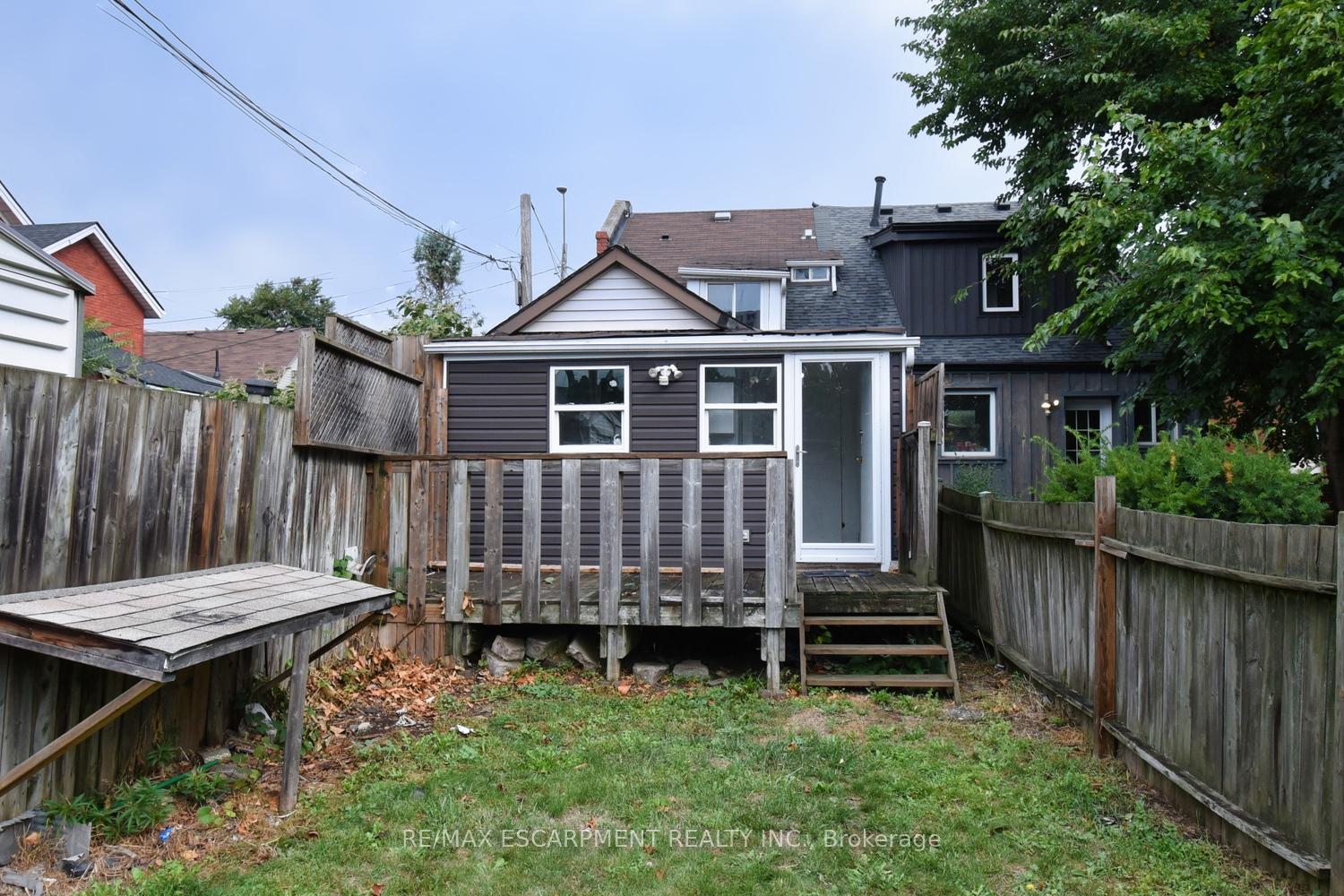 Photo 31 of 122 Evans Street, Hamilton, Landsdale — HOMEH
