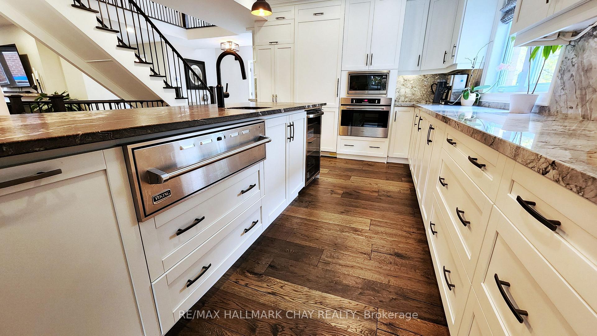Photo 15 of 57 Chartwell Crescent, Georgina, Keswick North — HOMEH