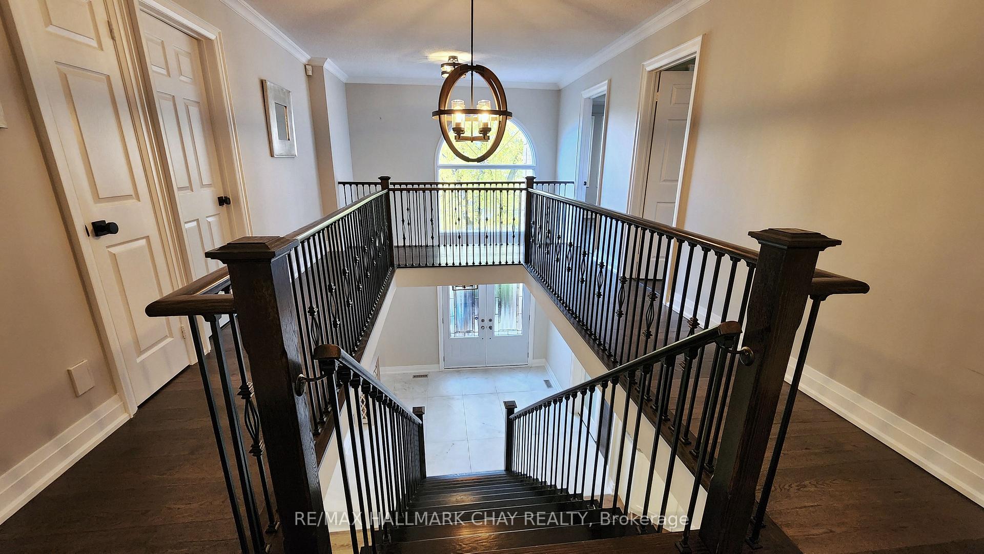 Photo 19 of 57 Chartwell Crescent, Georgina, Keswick North — HOMEH