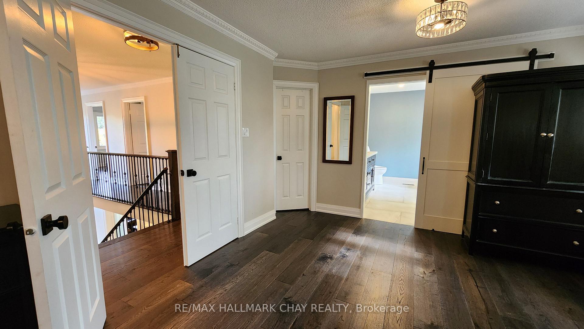 Photo 24 of 57 Chartwell Crescent, Georgina, Keswick North — HOMEH
