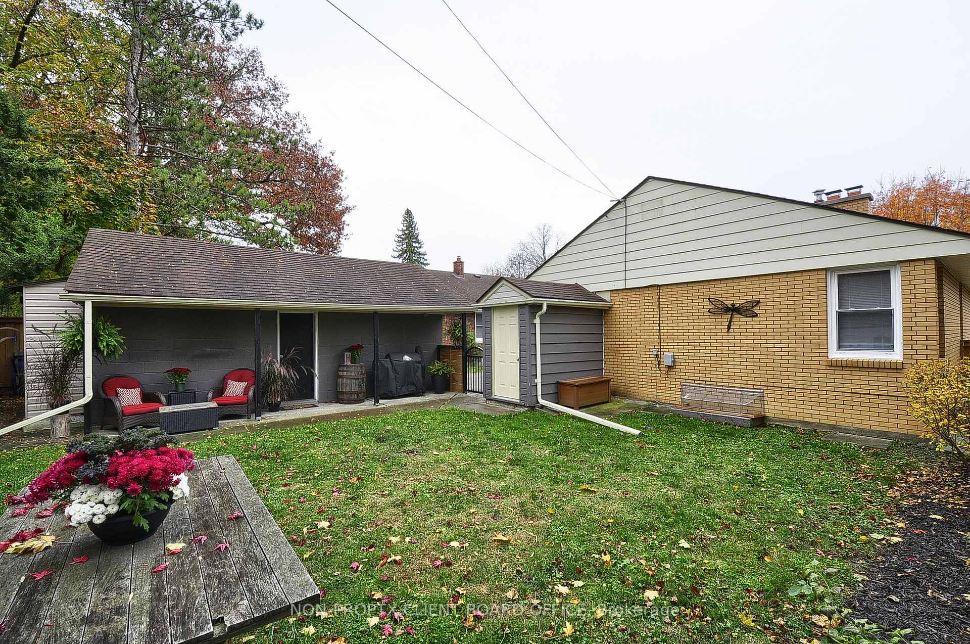 Photo 3 of 9 Christopher Drive, Cambridge — HOMEH