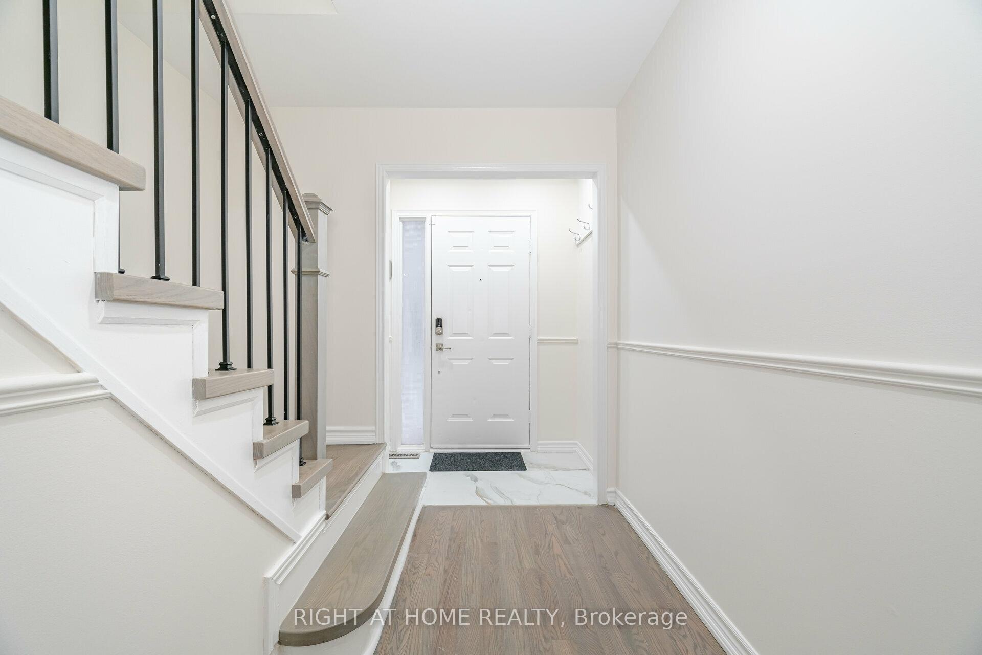 Photo 2 of 2435 Stefi Trail, Oakville, River Oaks — HOMEH