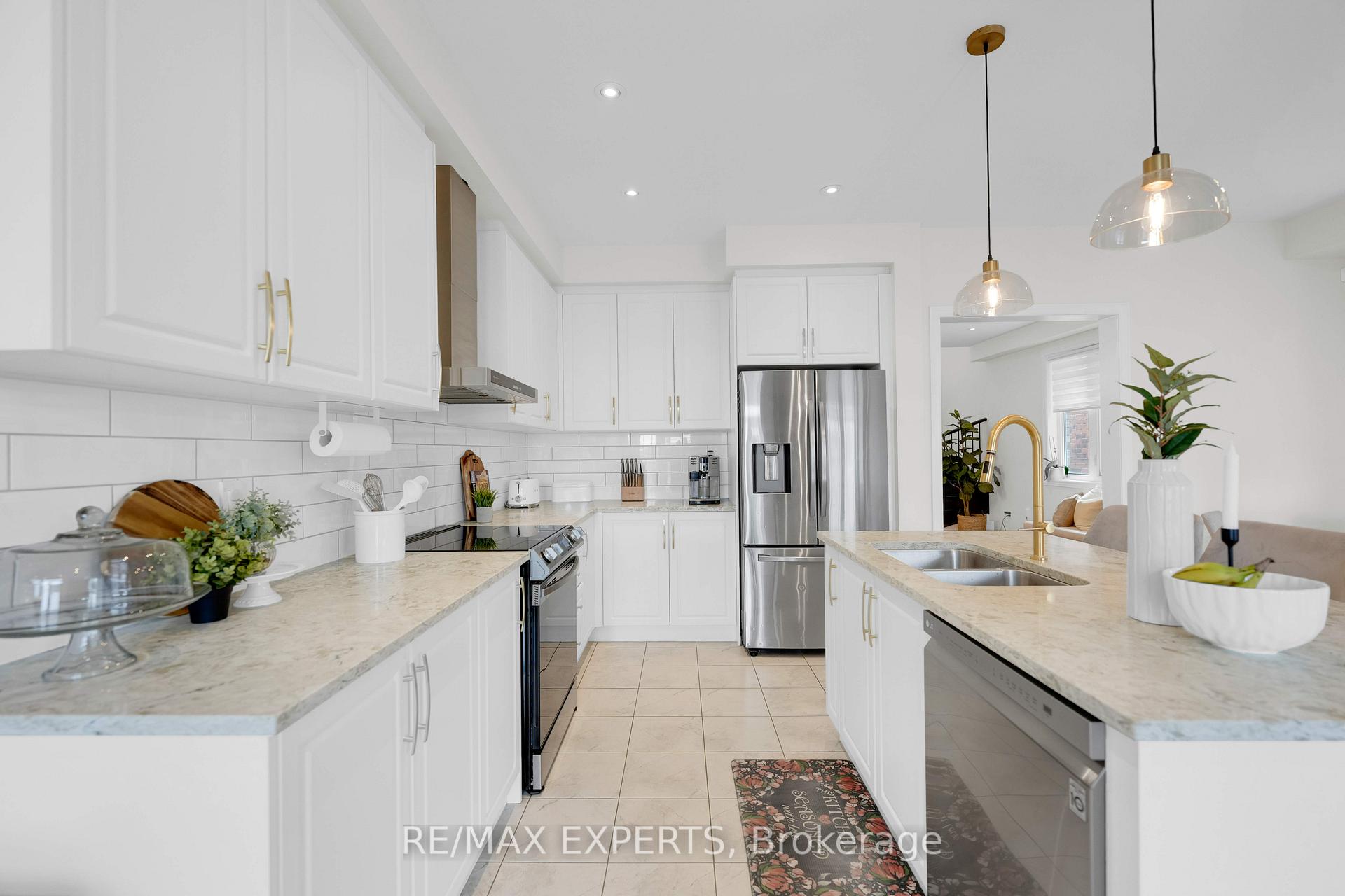 Photo 13 of 58 Humbershed Crescent, Caledon, Bolton West — HOMEH
