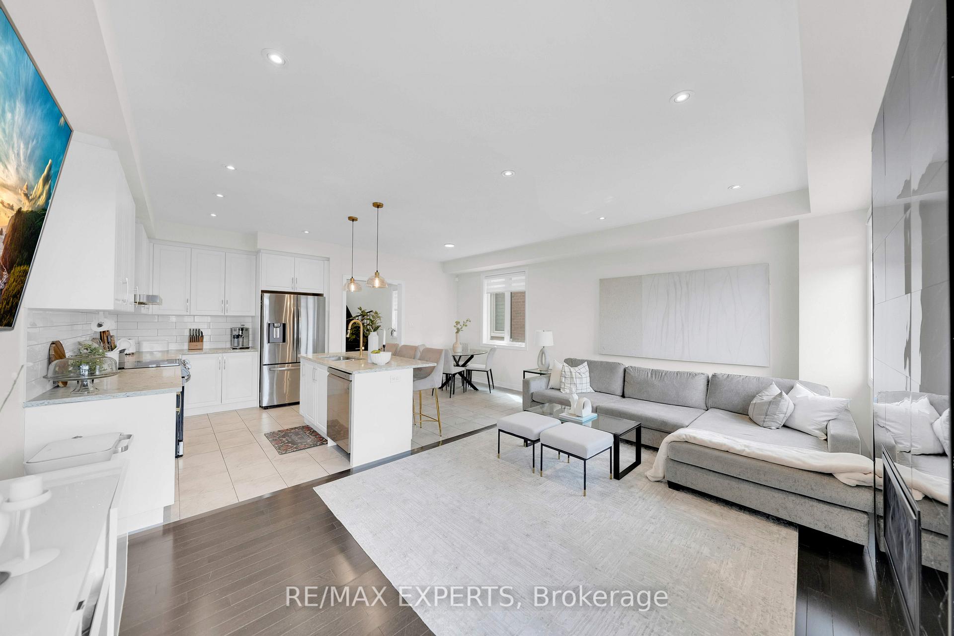 Photo 16 of 58 Humbershed Crescent, Caledon, Bolton West — HOMEH