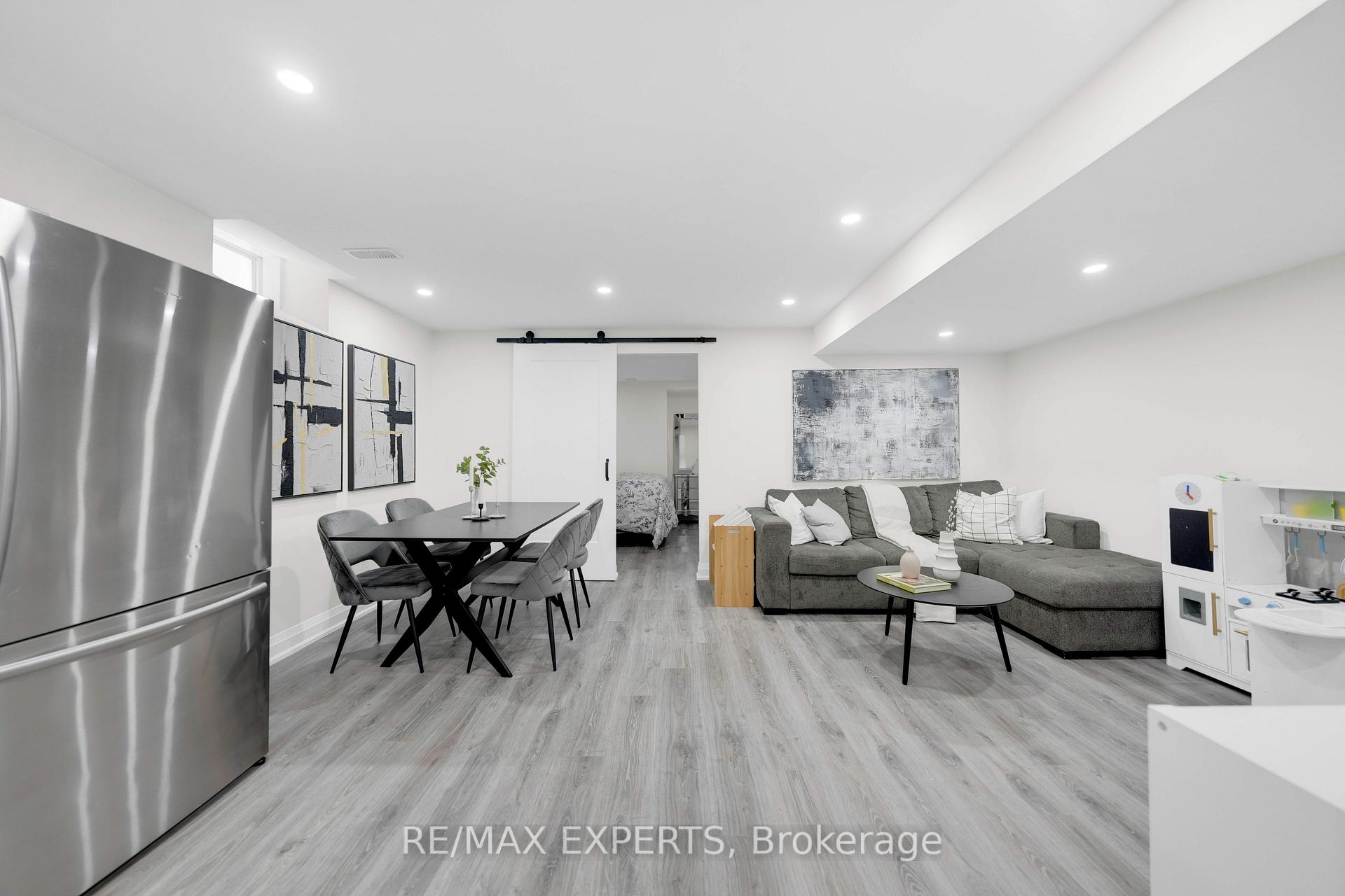 Photo 37 of 58 Humbershed Crescent, Caledon, Bolton West — HOMEH