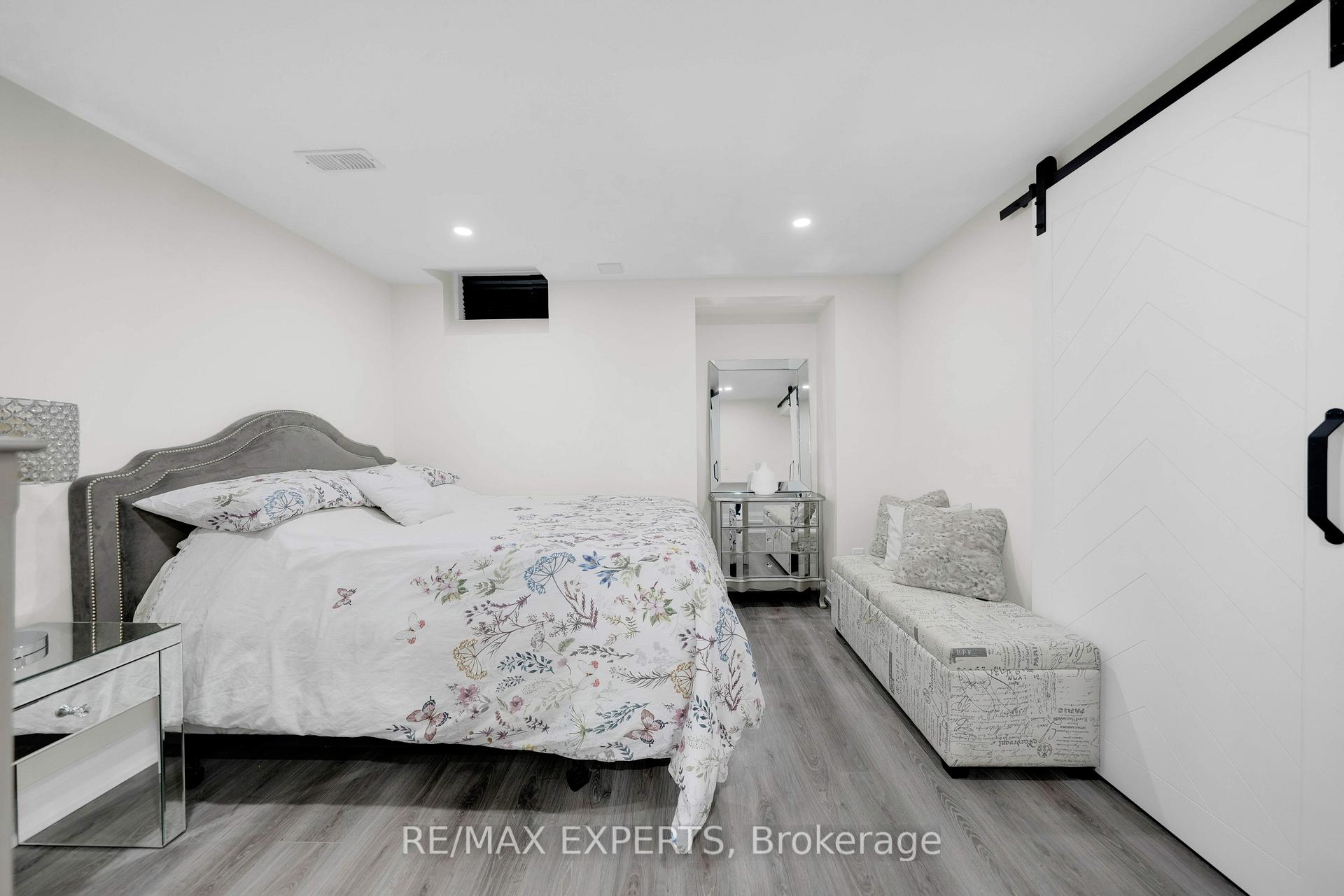 Photo 41 of 58 Humbershed Crescent, Caledon, Bolton West — HOMEH