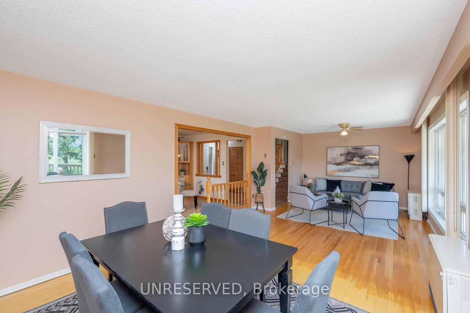 Photo 14 of 13074 Fallbrook Trail, Halton Hills, Rural Halton Hills — HOMEH