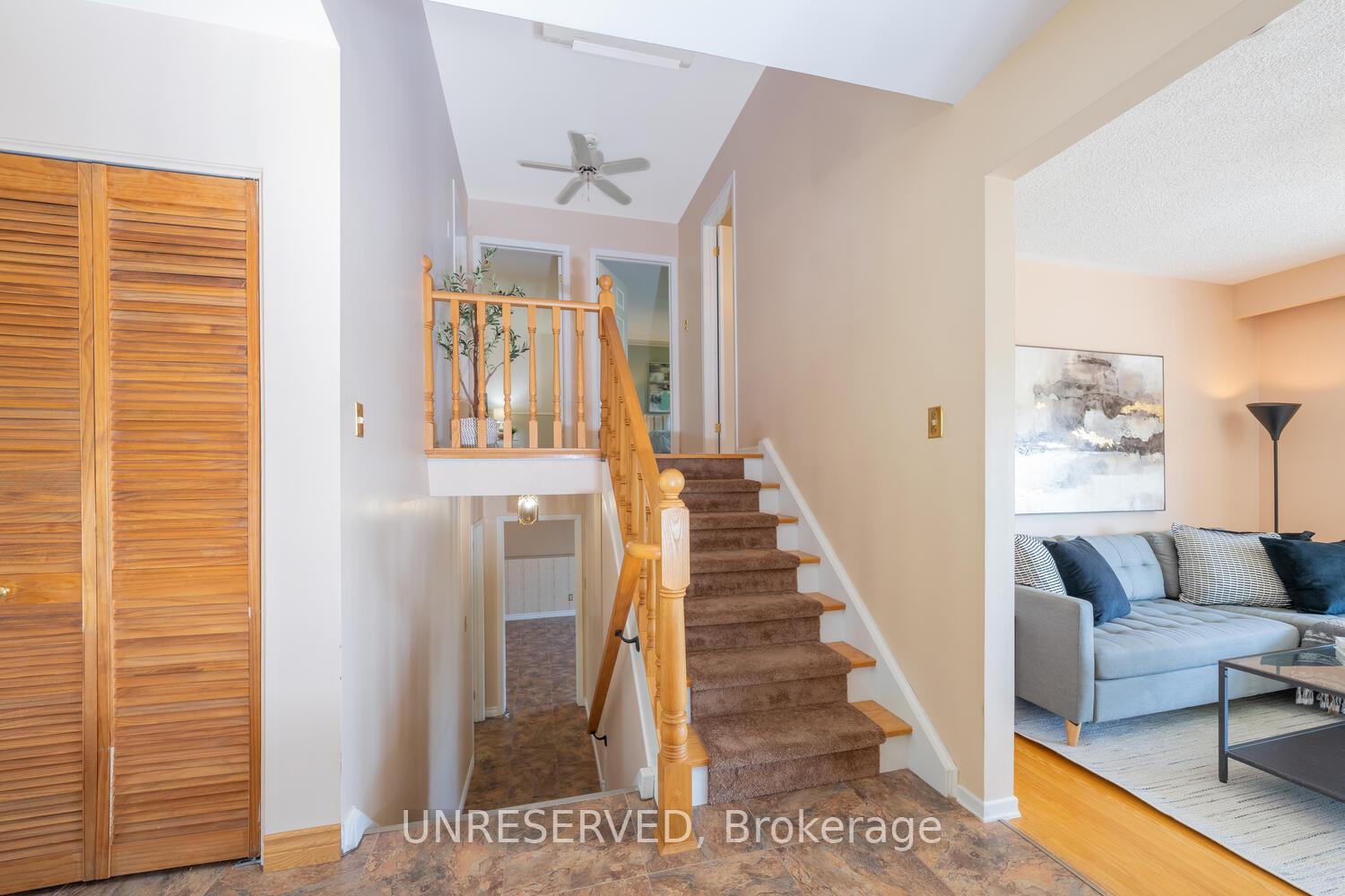 Photo 15 of 13074 Fallbrook Trail, Halton Hills, Rural Halton Hills — HOMEH