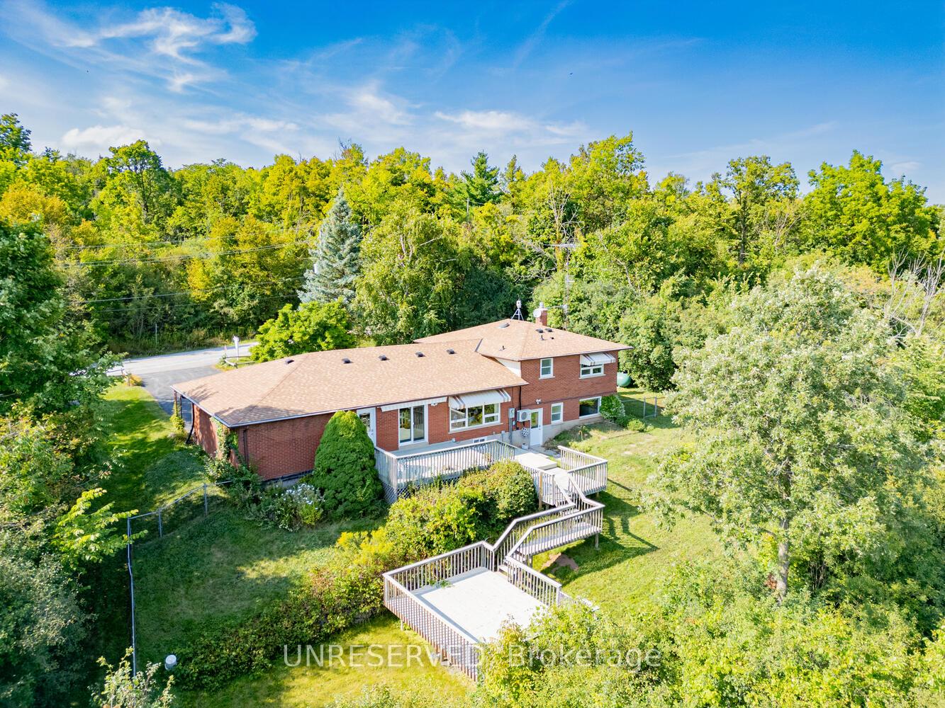 Photo 34 of 13074 Fallbrook Trail, Halton Hills, Rural Halton Hills — HOMEH