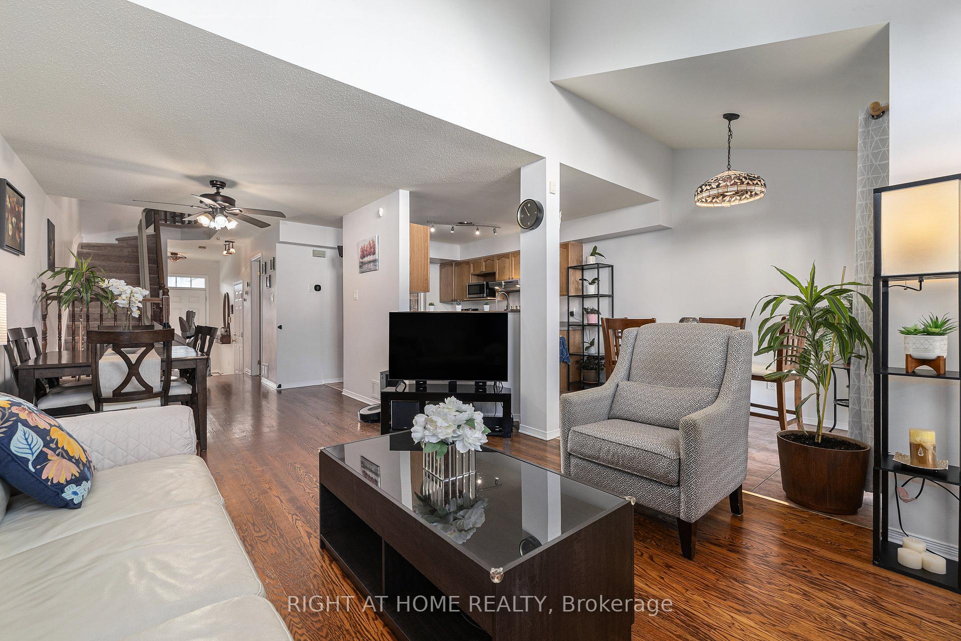 Photo 15 of 130 Scout Street, Ottawa, Central Park — HOMEH