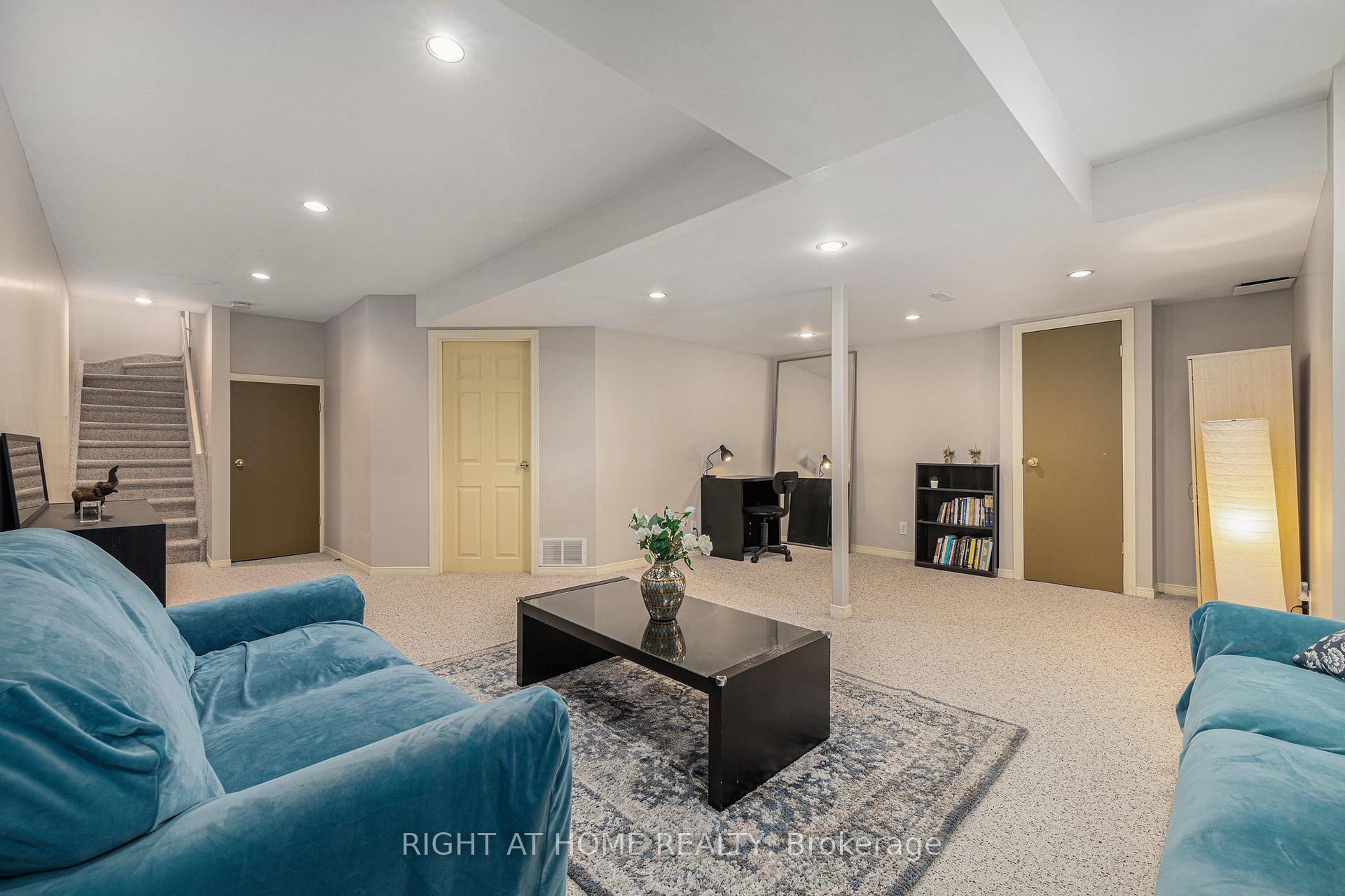 Photo 31 of 130 Scout Street, Ottawa, Central Park — HOMEH