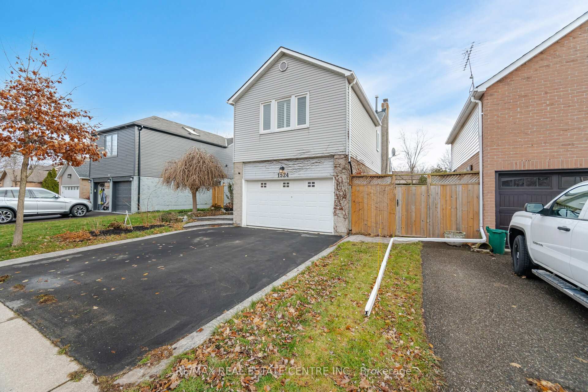 Front of 1524 Greenbriar Drive