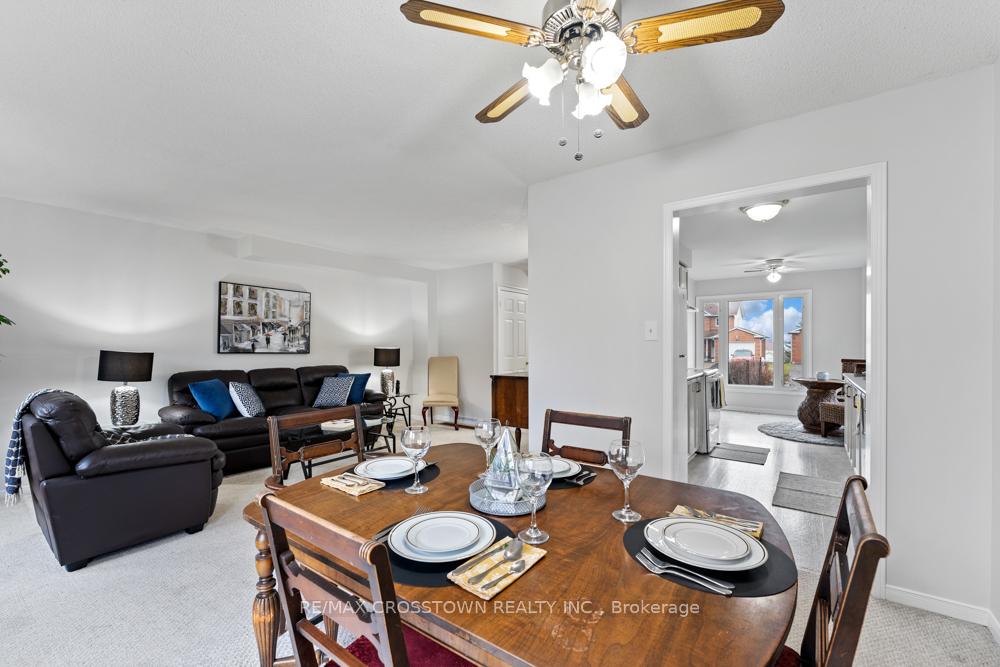 Photo 6 of 36 Sherie Drive, Georgina, Keswick North — HOMEH