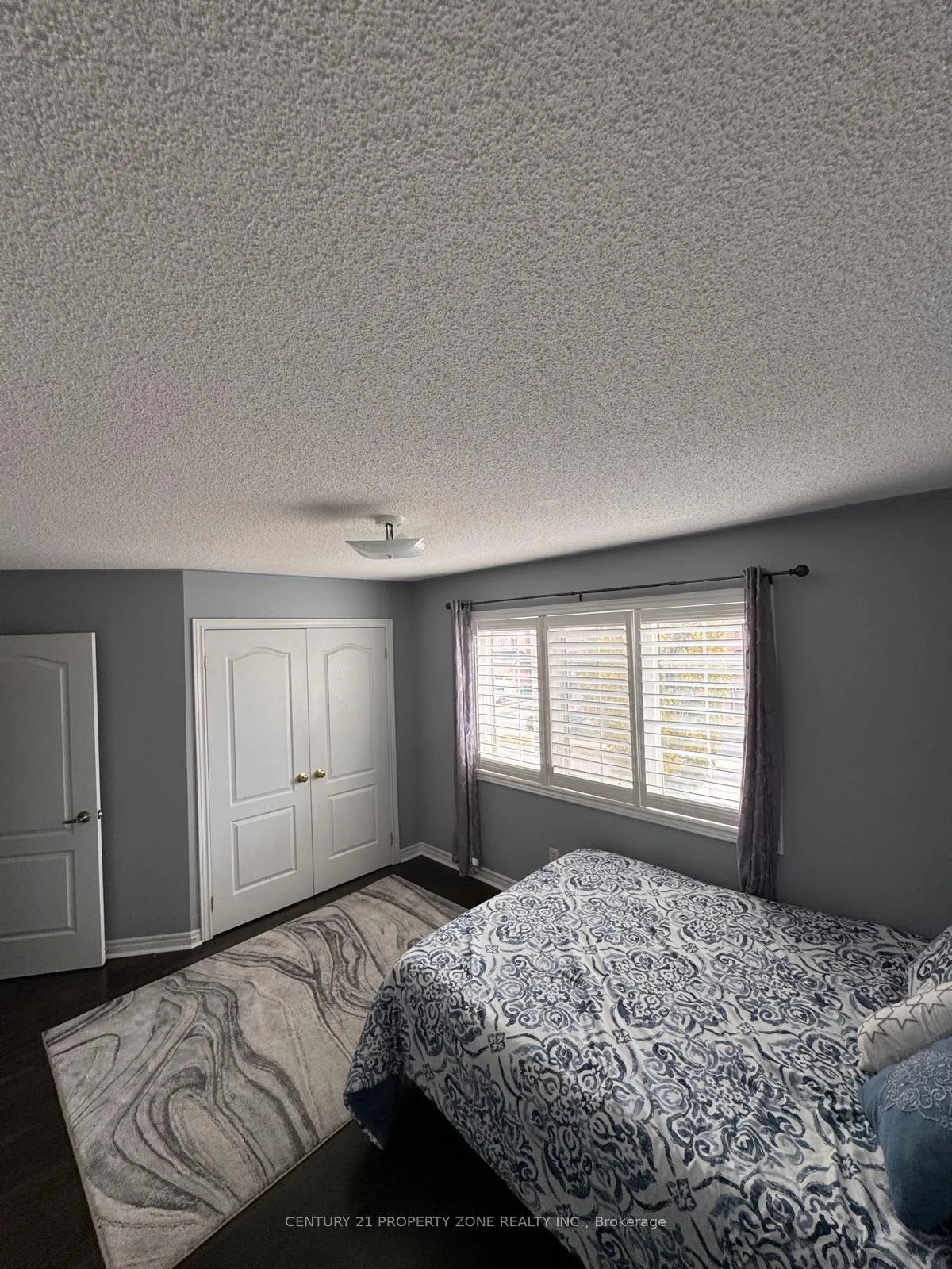 Photo 8 of Unit Master bedroom, 33 Gamson Crescent, Brampton, Sandringham-Wellington — HOMEH