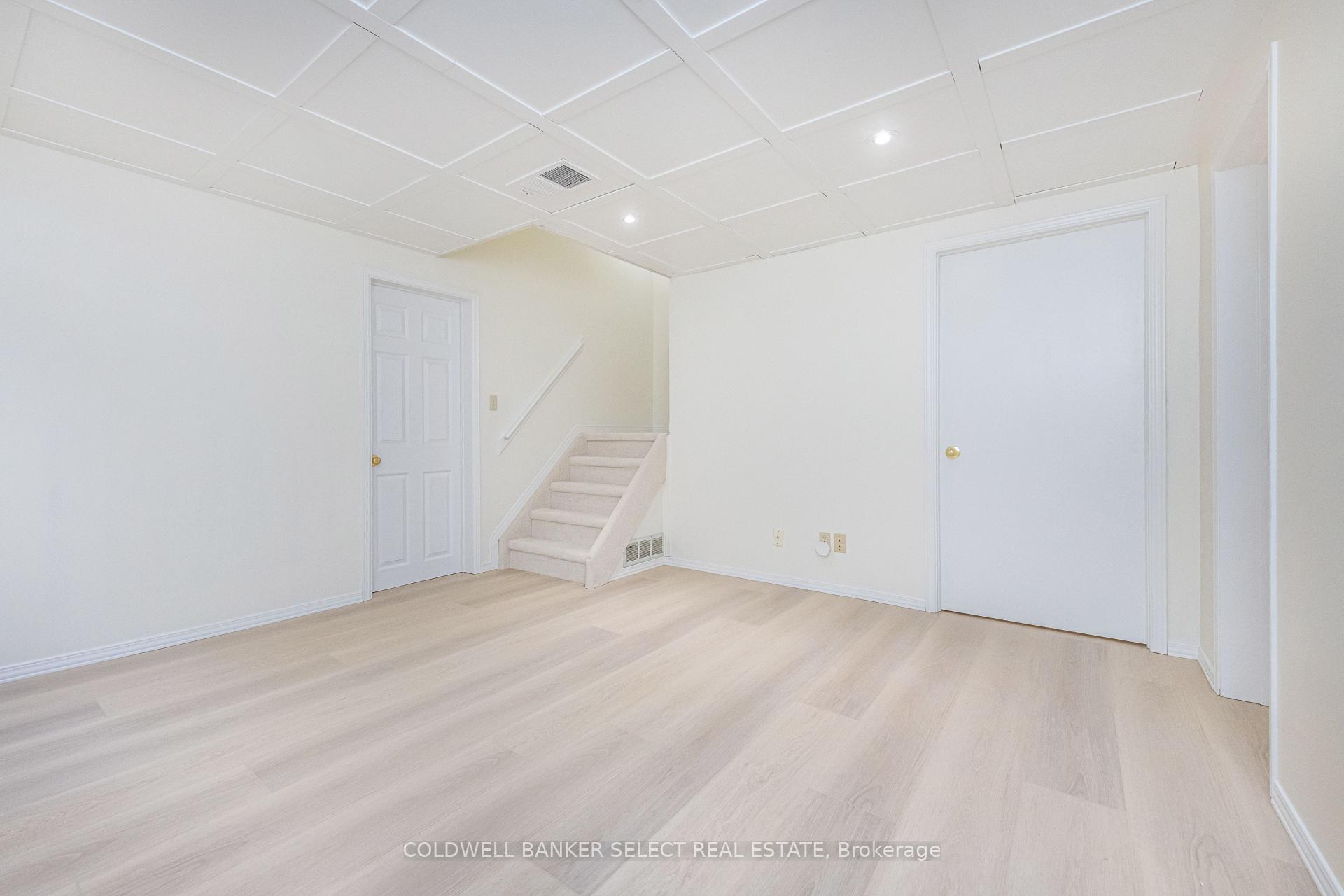 Photo 26 of 2 St Michaels Crescent, Caledon, Bolton North — HOMEH