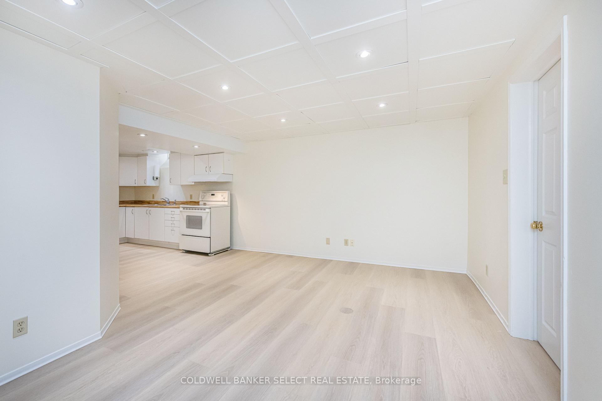 Photo 31 of 2 St Michaels Crescent, Caledon, Bolton North — HOMEH