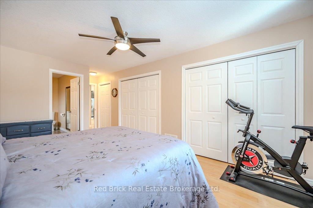 Photo 10 of 190 Deerpath Drive, Guelph, Willow West/Sugarbush/West Acres — HOMEH