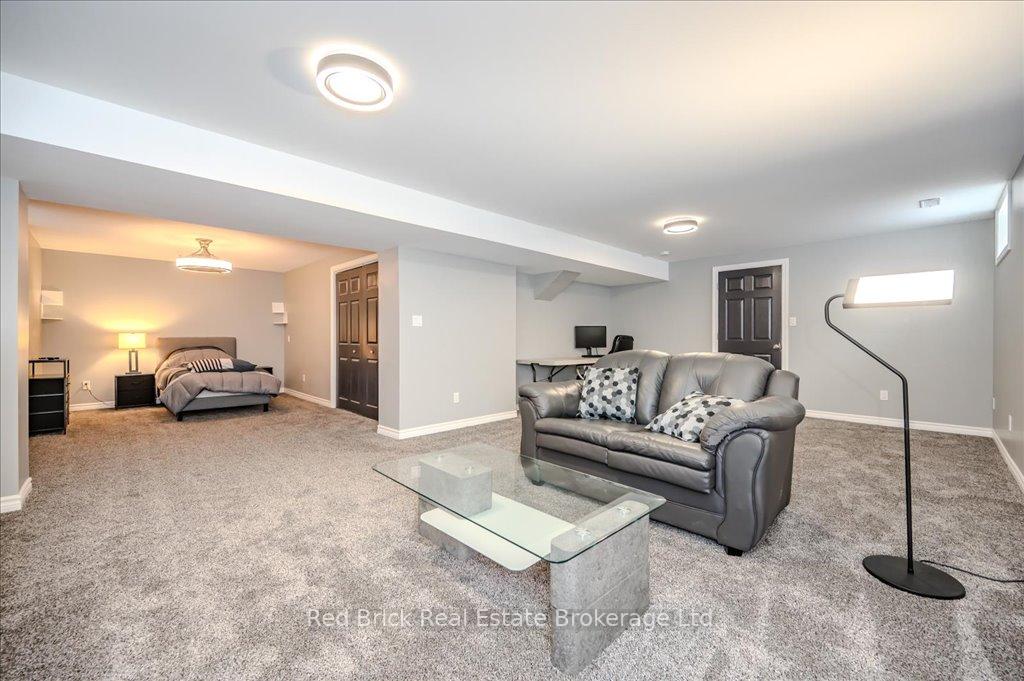 Photo 20 of 190 Deerpath Drive, Guelph, Willow West/Sugarbush/West Acres — HOMEH