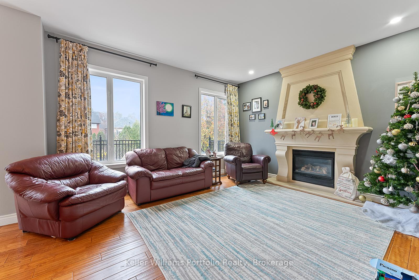 Photo 10 of 2227 Pheasant Lane, Oakville, West Oak Trails — HOMEH
