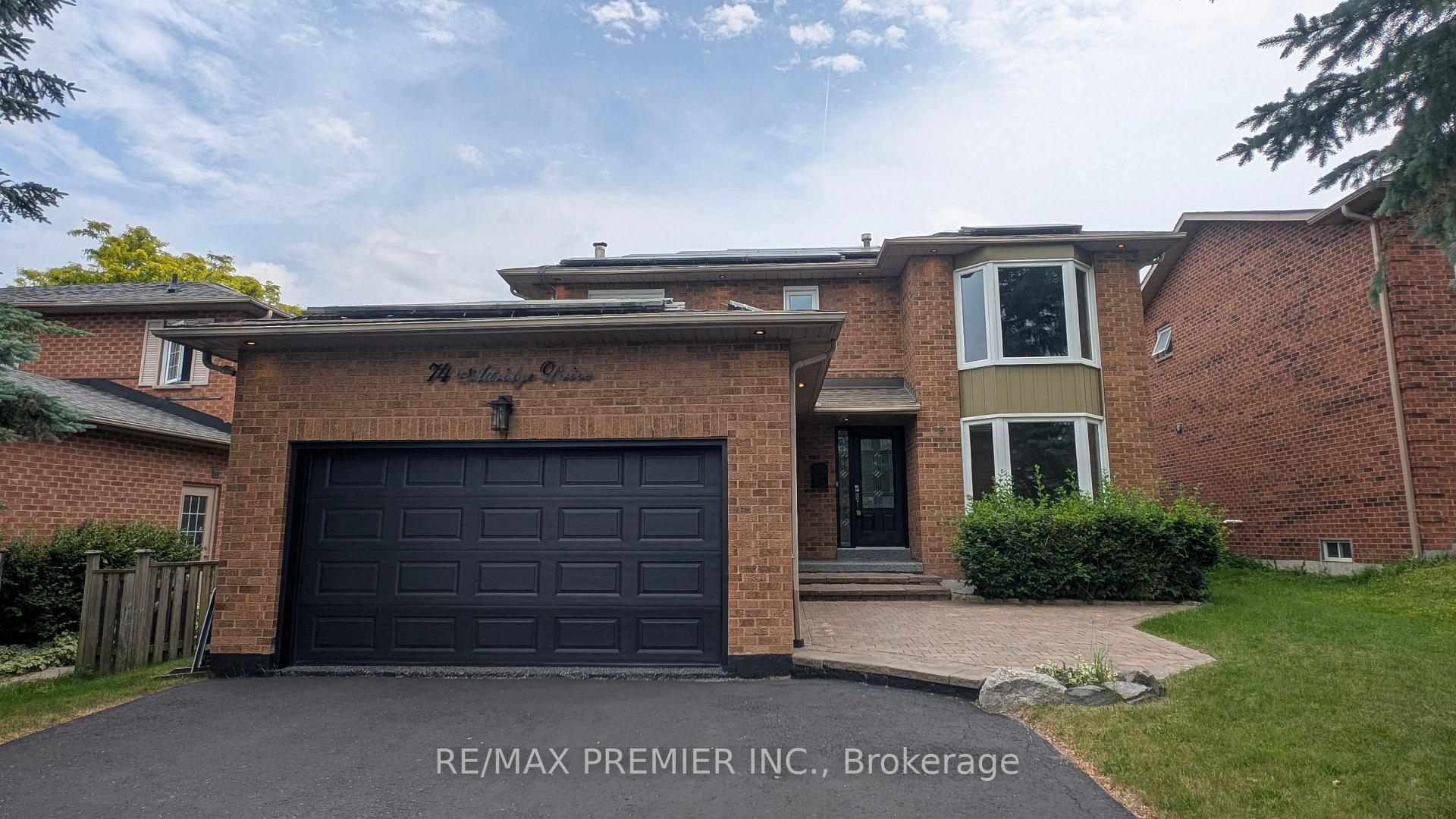 Photo 4 of 74 Attridge Drive, Aurora, Aurora Village — HOMEH