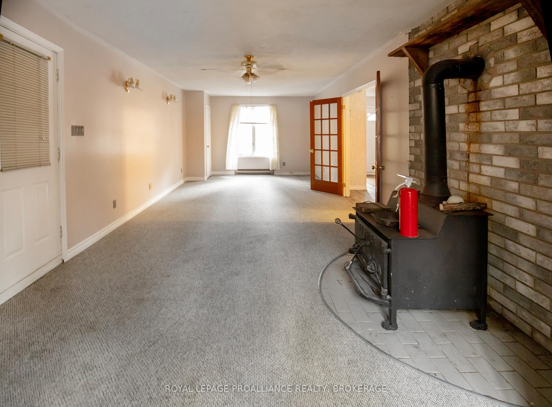 Photo 17 of 1067 Cedarwoods Drive, Frontenac, Frontenac South — HOMEH