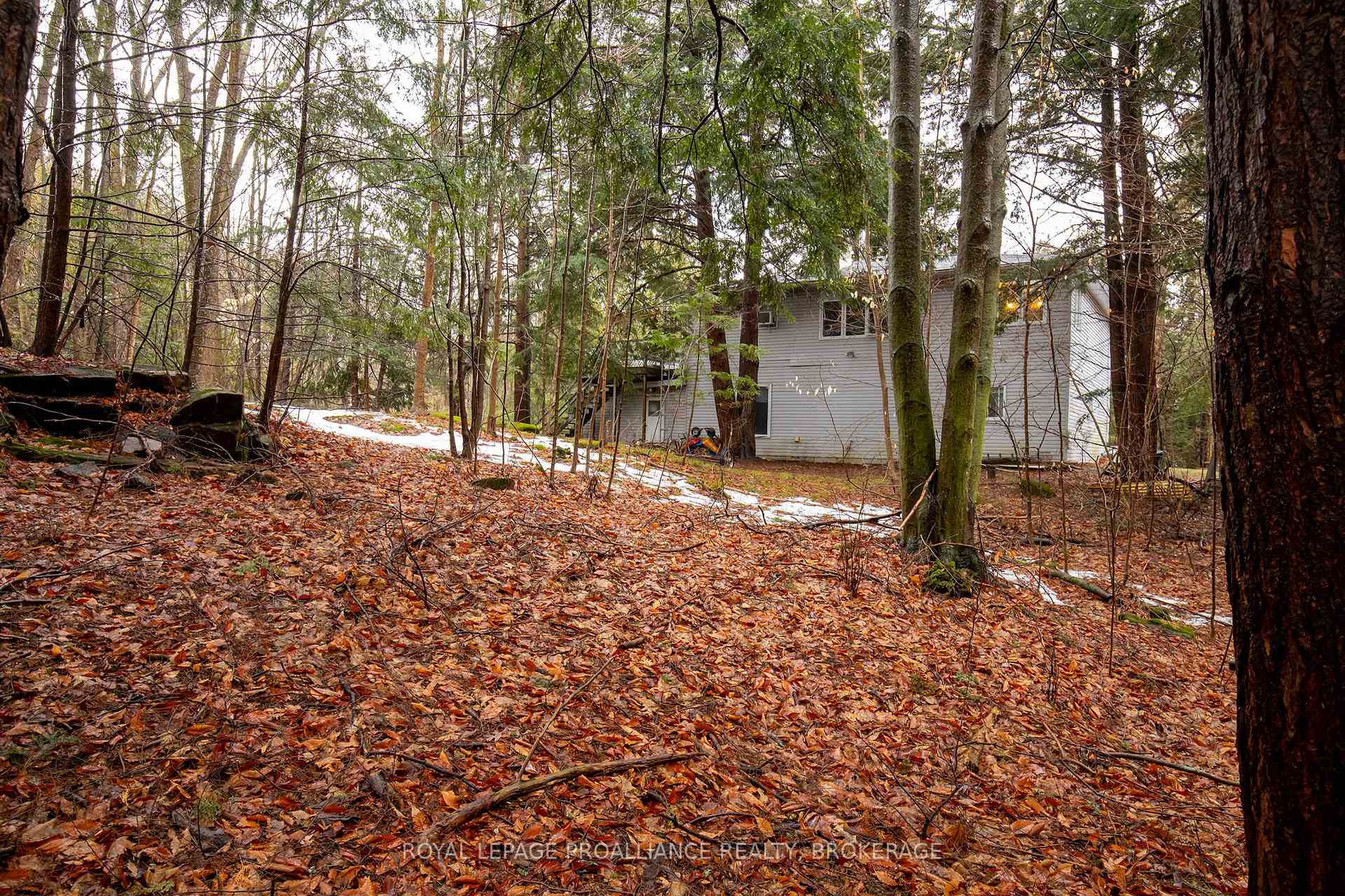 Photo 23 of 1067 Cedarwoods Drive, Frontenac, Frontenac South — HOMEH