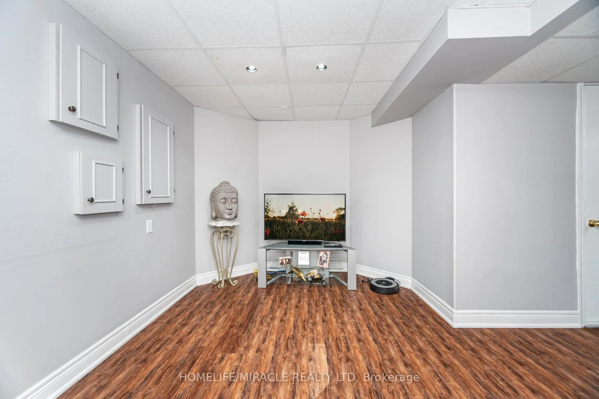 Photo 10 of 62 Queen Mary Drive, Brampton, Fletcher's Meadow — HOMEH
