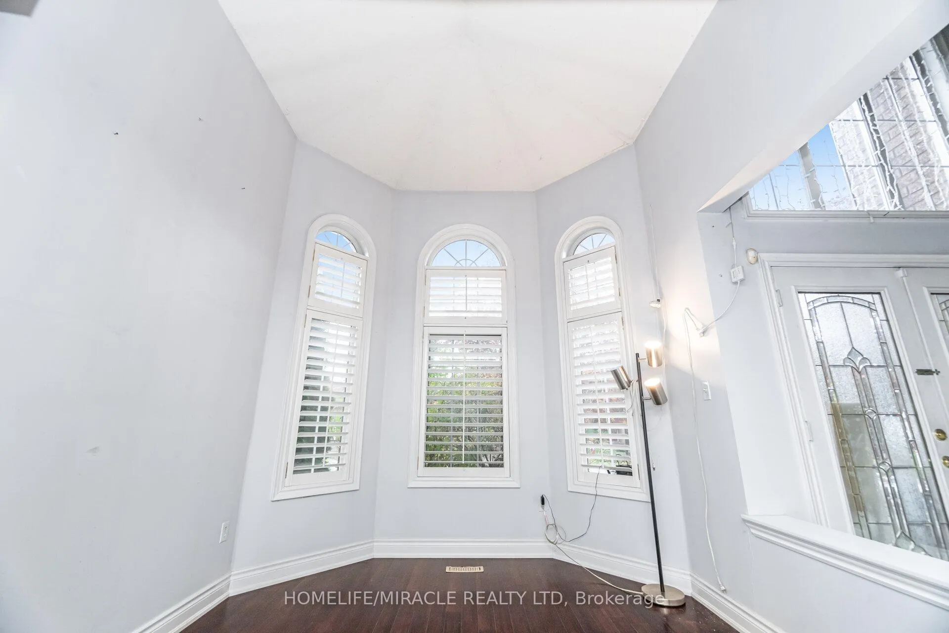 Photo 15 of 62 Queen Mary Drive, Brampton, Fletcher's Meadow — HOMEH