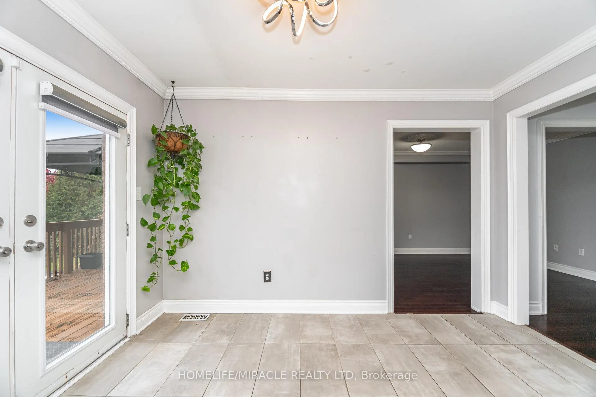 Photo 20 of 62 Queen Mary Drive, Brampton, Fletcher's Meadow — HOMEH