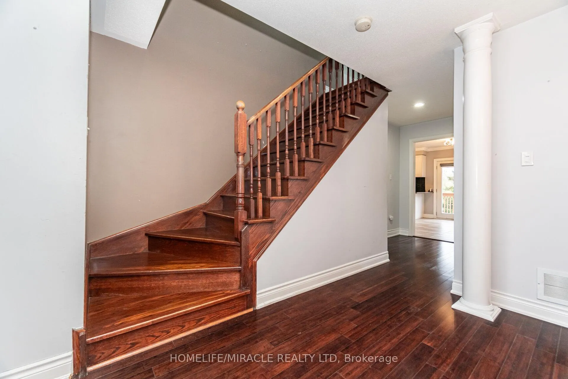 Photo 27 of 62 Queen Mary Drive, Brampton, Fletcher's Meadow — HOMEH