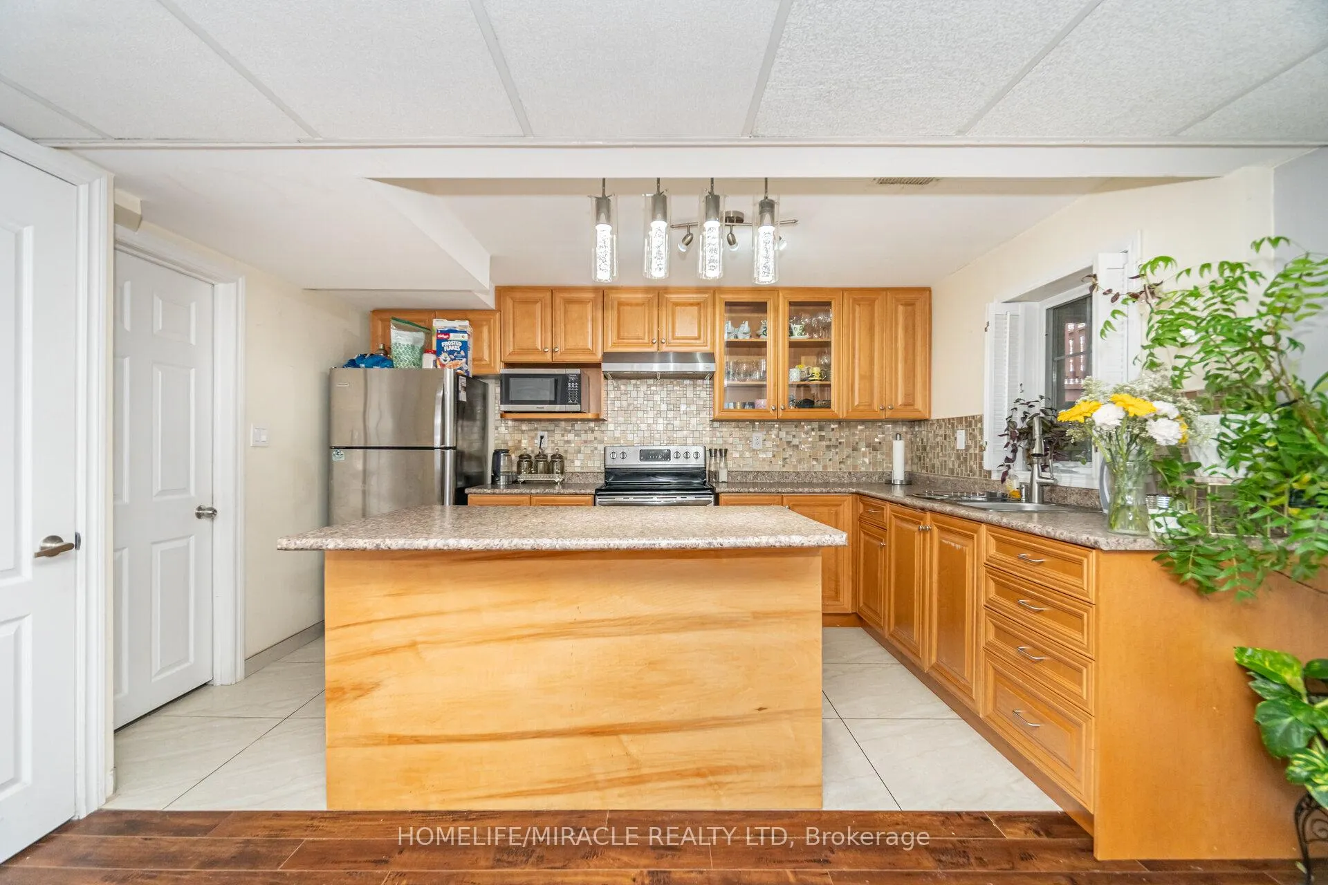 Photo 39 of 62 Queen Mary Drive, Brampton, Fletcher's Meadow — HOMEH