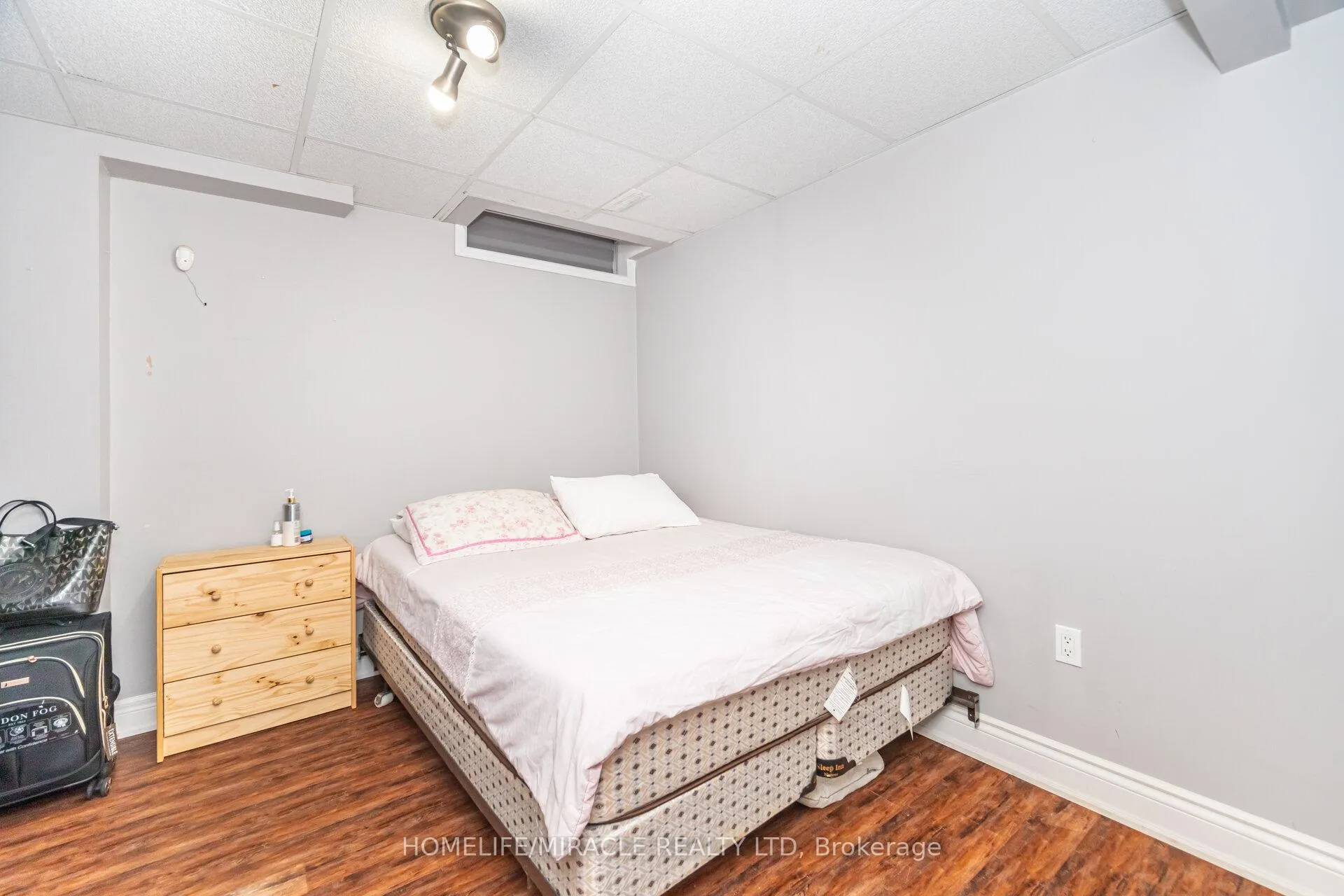 Photo 43 of 62 Queen Mary Drive, Brampton, Fletcher's Meadow — HOMEH