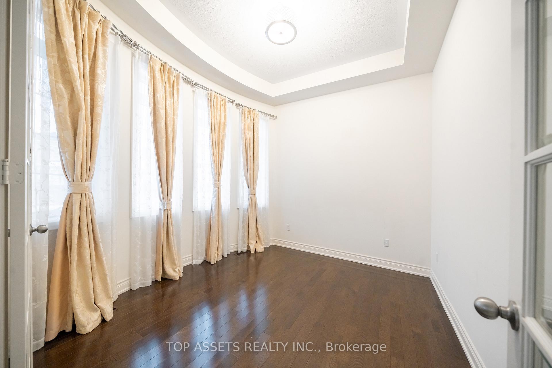 Photo 7 of 3343 Meadow Marsh Crescent, Oakville, Joshua Meadows — HOMEH